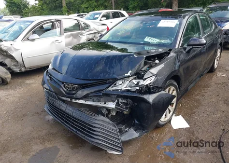 2020 Toyota Camry Le from USA, damaged, VIN 4T1C11AK5LU352631